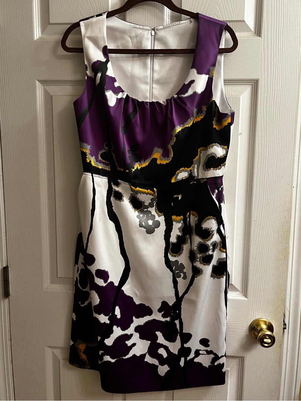 T Tahari Purple, White & Black Floral Scoop-Neck Sheath Dress~14